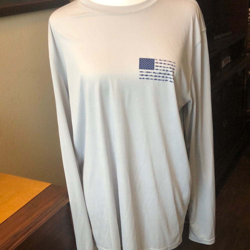 Men’s Classic Gray Long Sleeve Tee with Crew Neck